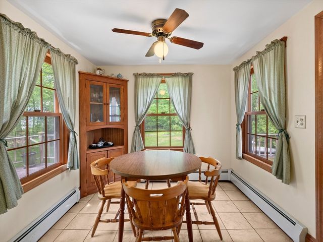 39 School House Ln, Billerica, MA 01821
