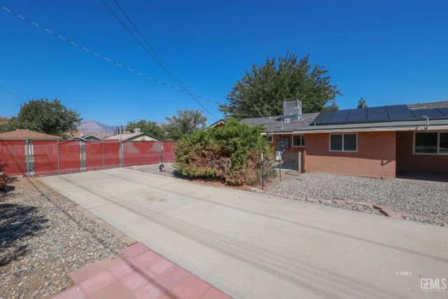 6300 Lynch Canyon Drive, Lake Isabella, CA 93240