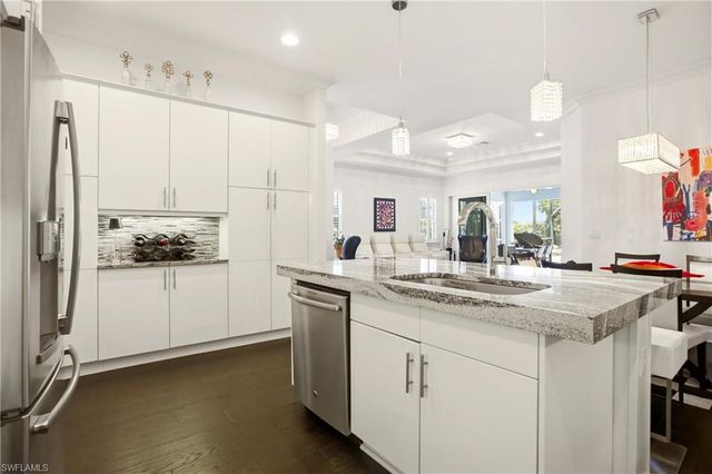 7157 Dominica DR, Naples, FL 34113