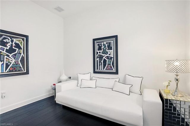 7157 Dominica DR, Naples, FL 34113