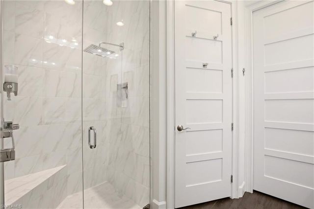 7157 Dominica DR, Naples, FL 34113