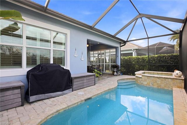 7157 Dominica DR, Naples, FL 34113