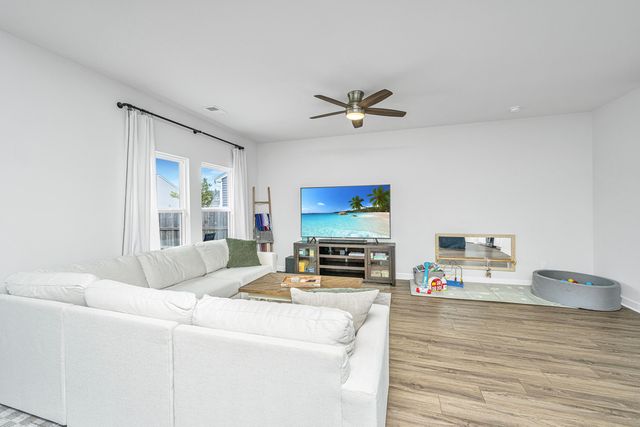 412 Carrara Drive, Summerville, SC 29486