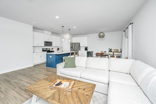 412 Carrara Drive, Summerville, SC 29486