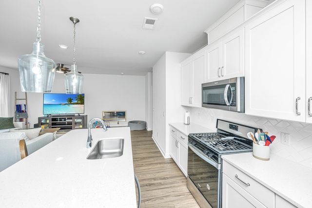 412 Carrara Drive, Summerville, SC 29486