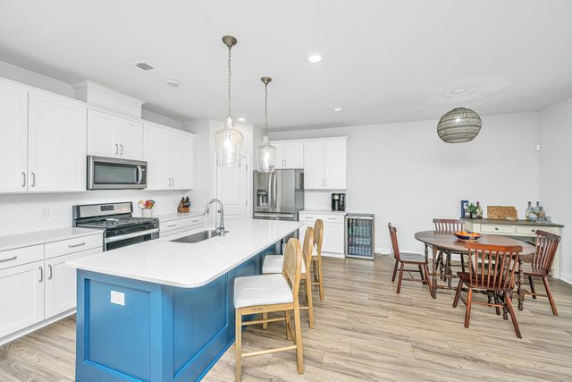 412 Carrara Drive, Summerville, SC 29486