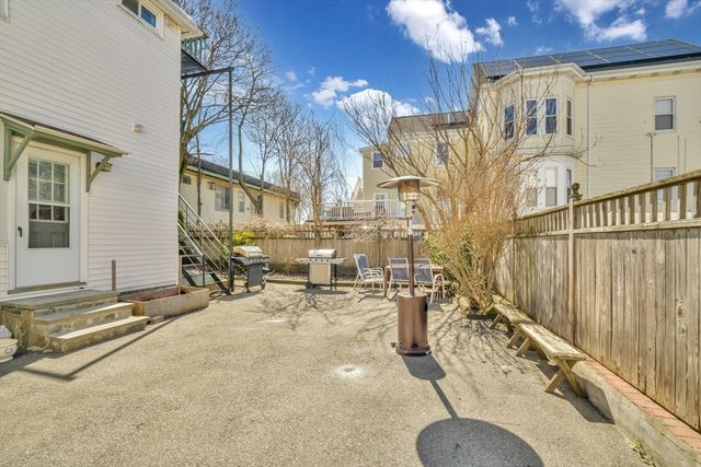 88 Pearl St 1, Somerville, MA 02145