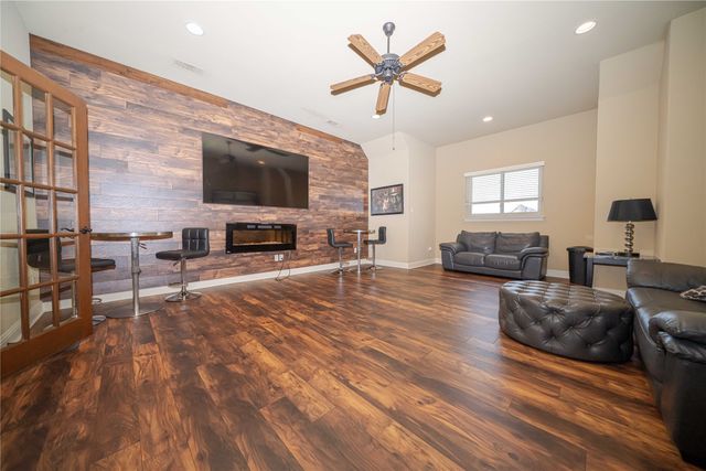 7913 Forest View Court, North Richland Hills, TX 76182