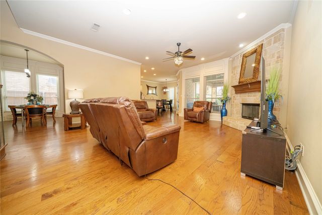 7913 Forest View Court, North Richland Hills, TX 76182