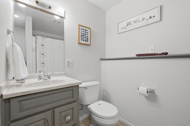 301 Ridgeview Drive, Lake Mills, WI 53551