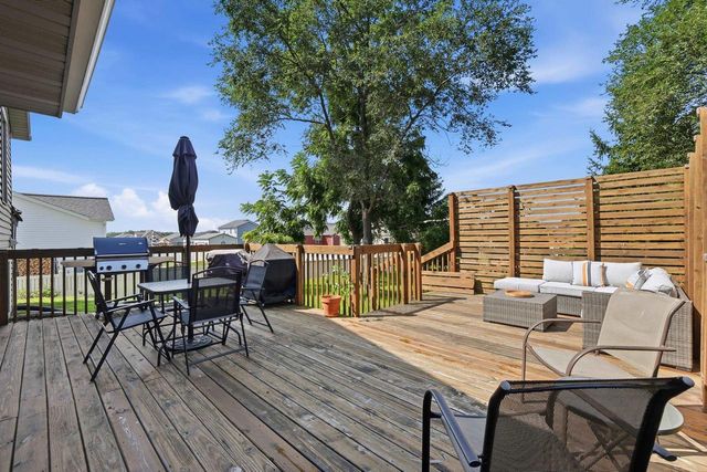 301 Ridgeview Drive, Lake Mills, WI 53551