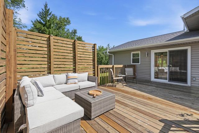 301 Ridgeview Drive, Lake Mills, WI 53551