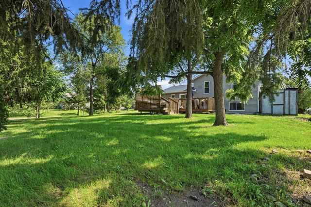 301 Ridgeview Drive, Lake Mills, WI 53551
