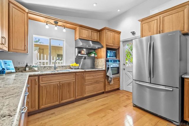 2605 Tonto Way, San Diego, CA 92117