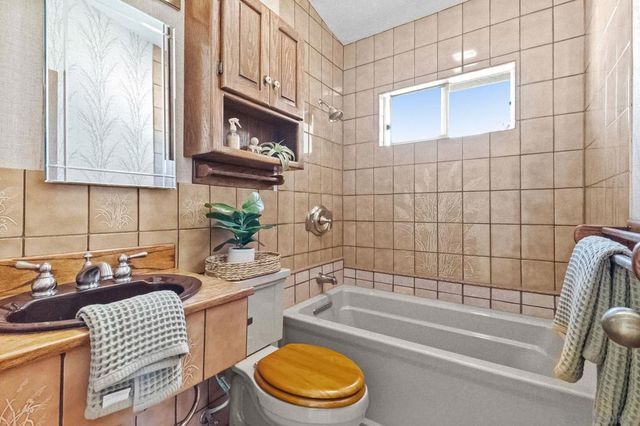 2605 Tonto Way, San Diego, CA 92117