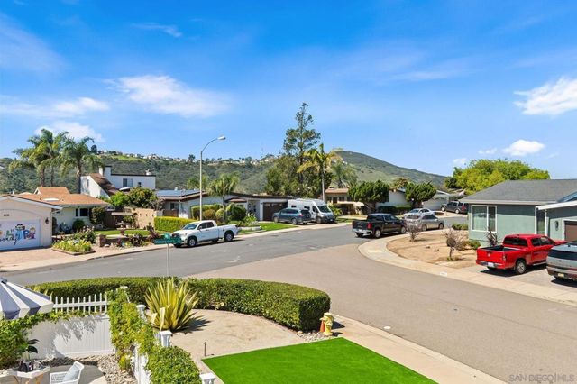 2605 Tonto Way, San Diego, CA 92117