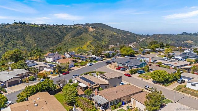 2605 Tonto Way, San Diego, CA 92117