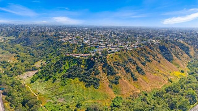 2605 Tonto Way, San Diego, CA 92117