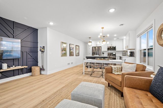 1830 Mckinley Street NE, Minneapolis, MN 55418
