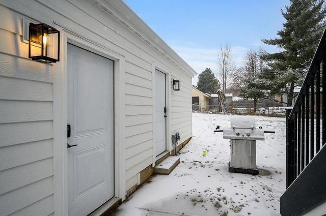 1830 Mckinley Street NE, Minneapolis, MN 55418