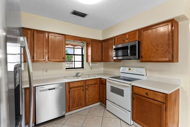 3122 SE 34th Ave, Okeechobee, FL 34974