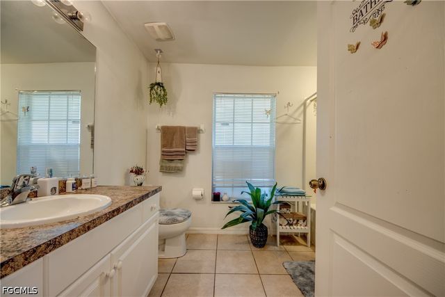 2807 51st ST W, Lehigh Acres, FL 33971