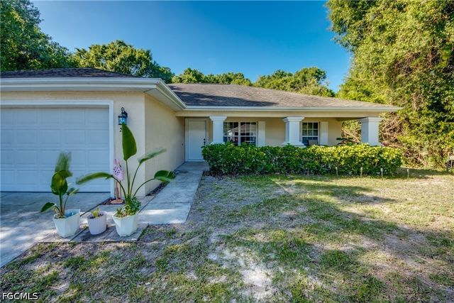 2807 51st ST W, Lehigh Acres, FL 33971