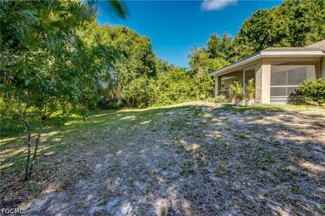 2807 51st ST W, Lehigh Acres, FL 33971