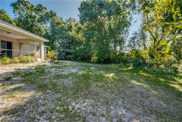 2807 51st ST W, Lehigh Acres, FL 33971