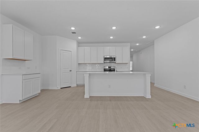 1233 Twisted Creek, New Braunfels, TX 78103