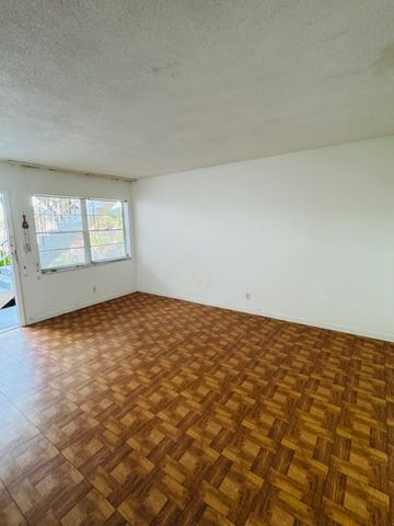 606 S C Street 105, Lake Worth Beach, FL 33460