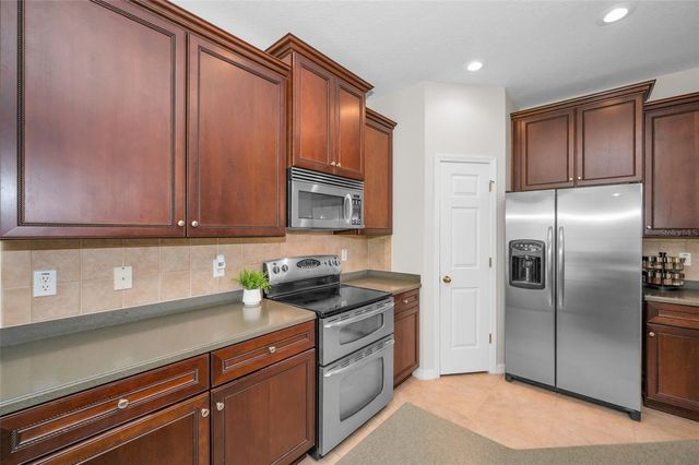 8525 SHALLOW CREEK, New Port Richey, FL 34653