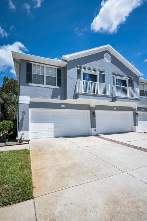 Image 5 of property listing at 8525 SHALLOW CREEK, New Port Richey, FL 34653