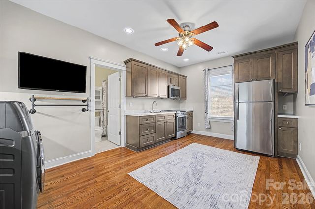 1044 Hunters Run Drive, Tega Cay, SC 29708