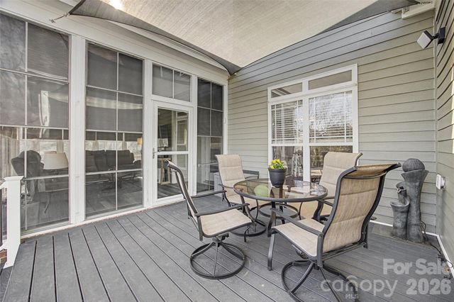 1044 Hunters Run Drive, Tega Cay, SC 29708