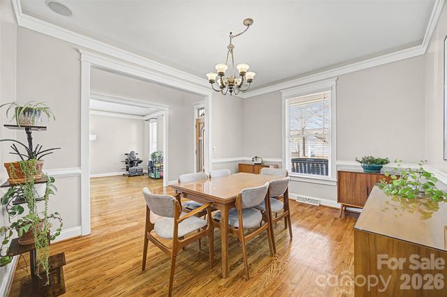 1044 Hunters Run Drive, Tega Cay, SC 29708