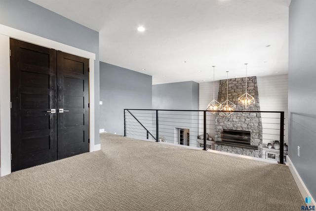 101 Quarry Pines Dr Drive, Yankton, SD 57078