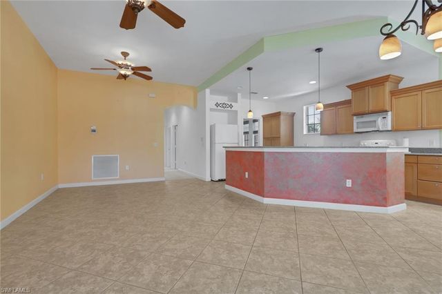8524 Via Lungomare CIR 202, Estero, FL 33928