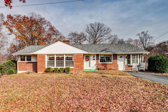 140 Moorman Drive, Madison Heights, VA 24572