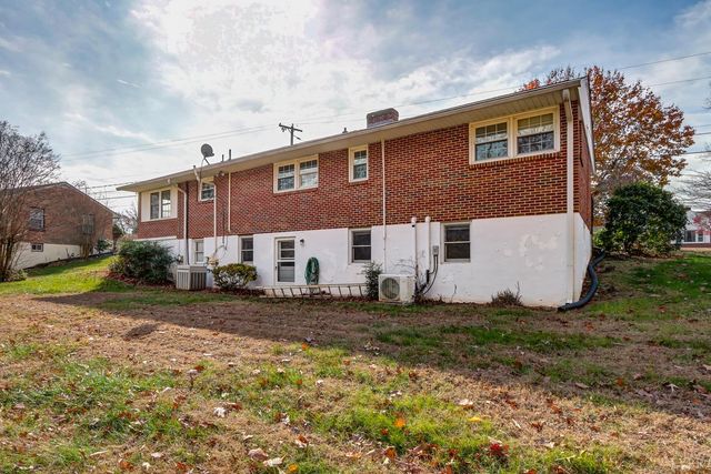 140 Moorman Drive, Madison Heights, VA 24572