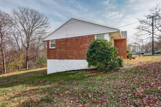 140 Moorman Drive, Madison Heights, VA 24572