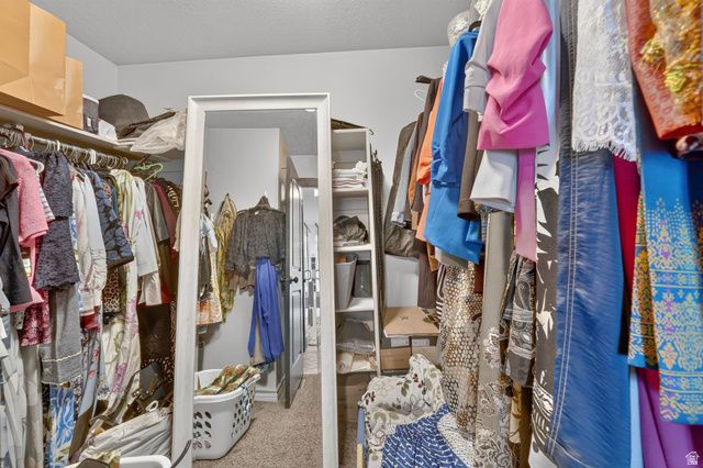 11372 S VIA ARBOLES CT, South Jordan, UT 84095