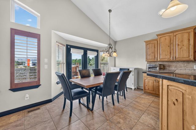 11372 S VIA ARBOLES CT, South Jordan, UT 84095