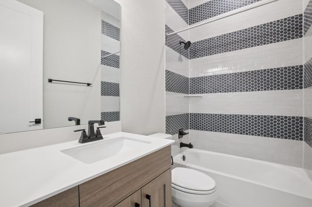 110 Seaside Sparrow WAY, Kyle, TX 78640