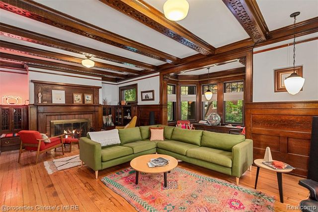 36 Longfellow Street, Detroit, MI 48202