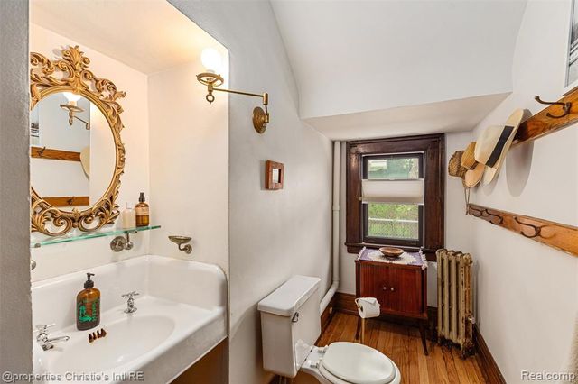 36 Longfellow Street, Detroit, MI 48202