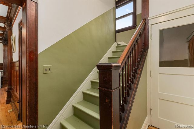 36 Longfellow Street, Detroit, MI 48202
