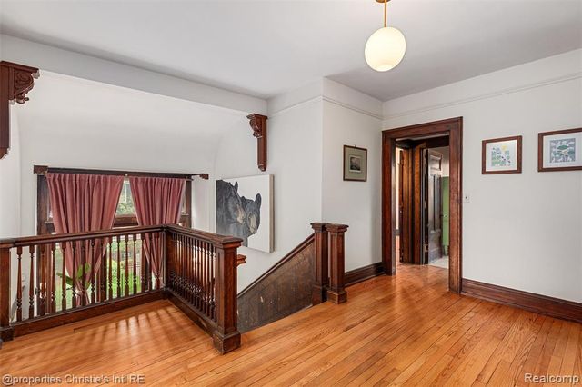 36 Longfellow Street, Detroit, MI 48202