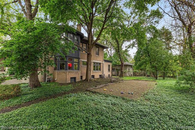 36 Longfellow Street, Detroit, MI 48202