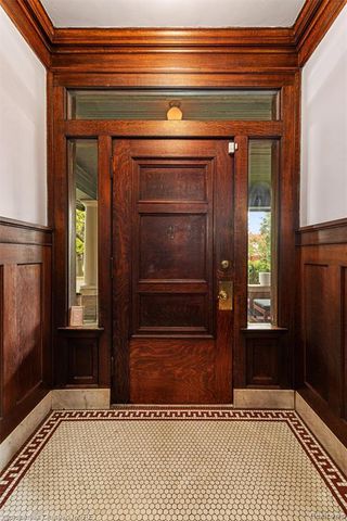 36 Longfellow Street, Detroit, MI 48202